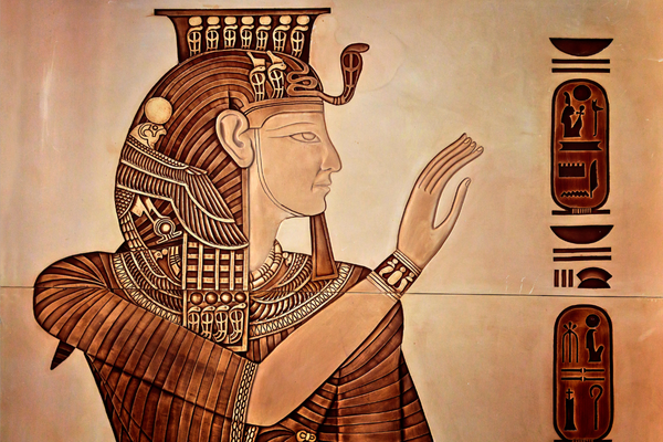 Cleopatra: Mısır’ın Son Kraliçesi ve Gücün Sembolü