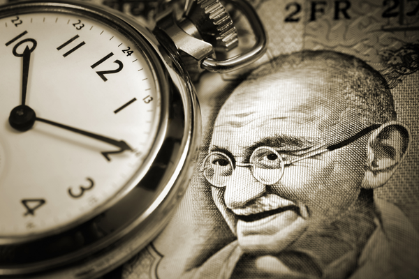 Gandhi: Pasif Direnişin Evrensel Simgesi