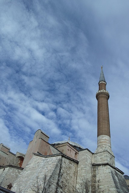 Bizans İmparatorluğu: Doğu Roma’nın Parlayan Mirası Bizans İmparatorluğu: Doğu Roma’nın Parlayan Mirası