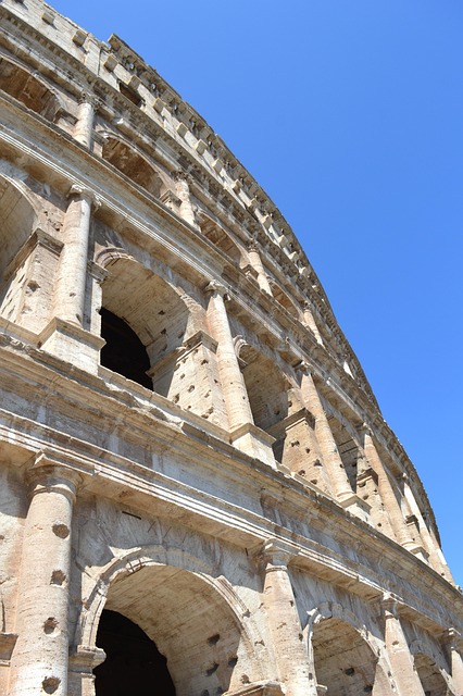 Roma İmparatorluğu: Dünyayı Sarsan Bir İmparatorluğun Hikayesi Roma İmparatorluğu: Dünyayı Sarsan Bir İmparatorluğun Hikayesi